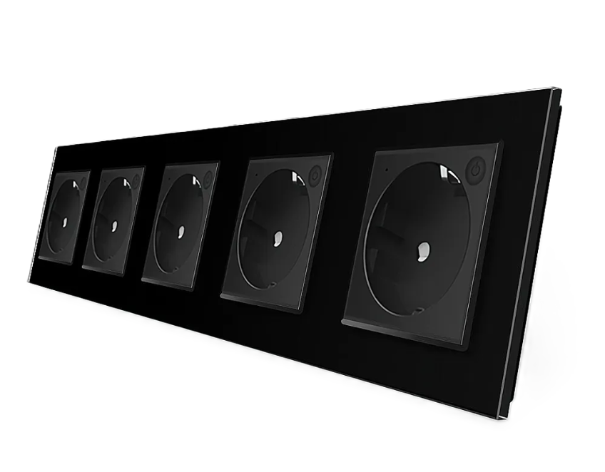 Фото П'ятимісна розумна розетка ZigBee із заземленням чорний Livolo