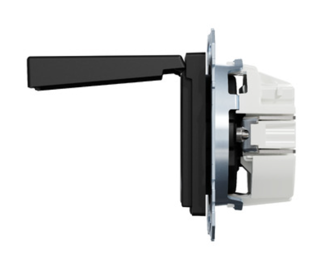 Фото 3 Механизм розетки SCHUKO с крышкой и защитными шторками Merten System M черный матовый