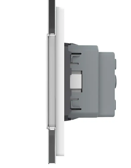 Фото 2 Розетка подвійна із заземленням біле скло Livolo