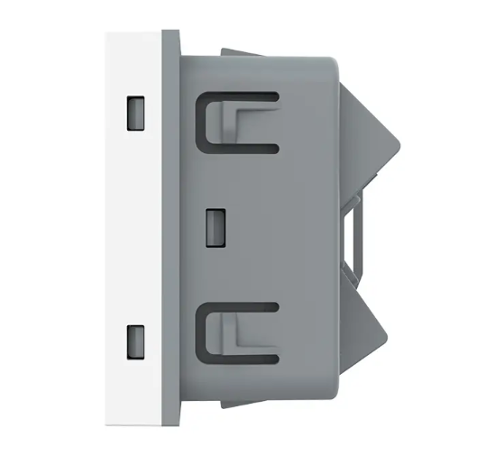 Фото 3 Механізм універсальна розетка 12 стандартів в 1 білий Livolo