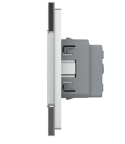 Фото 3 Розетка п'ятимісна із заземленням біле скло Livolo