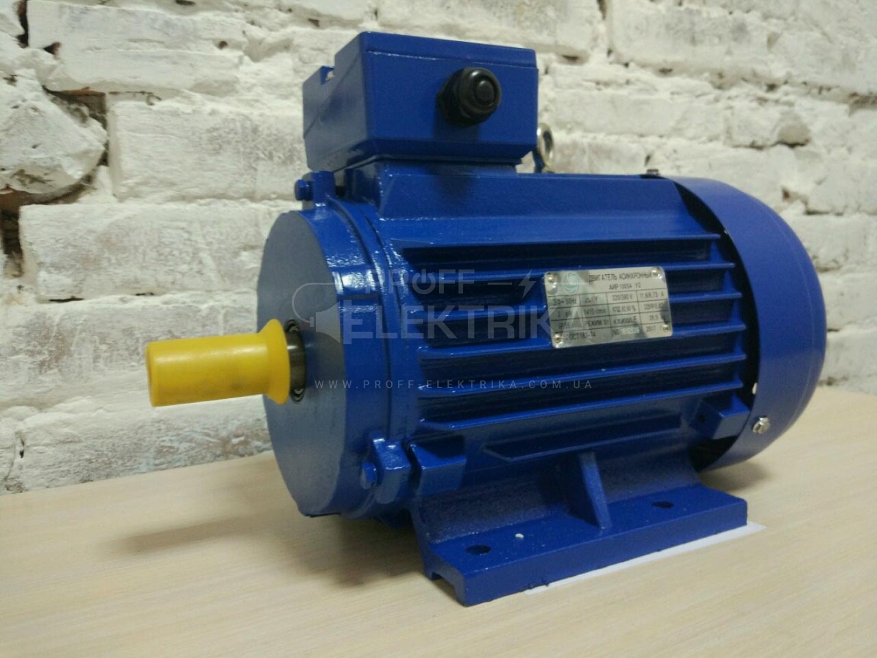 Фото Электродвигатель АИР90L2 Л 3кВт * 3000 об/мин