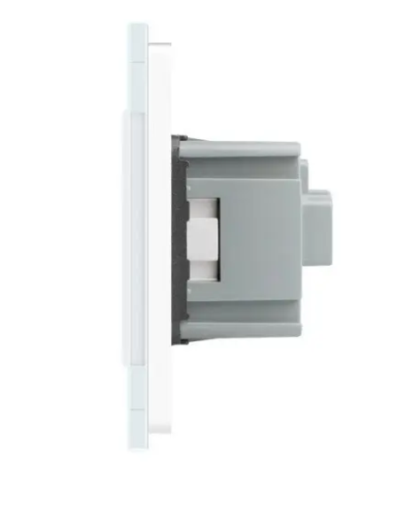 Фото 2 Сенсорный проходной перекрестный выключатель 2 сенсора 2 розетки белое стекло Livolo