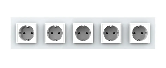 Фото 2 Розетка п'ятимісна із заземленням біле скло Livolo