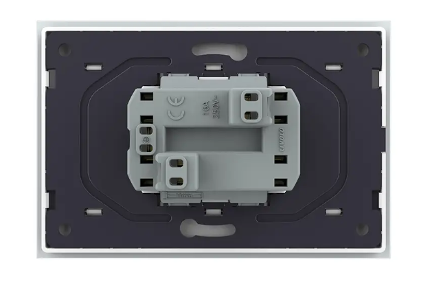 Фото 4 Розетка двойная с заземлением белое стекло Livolo