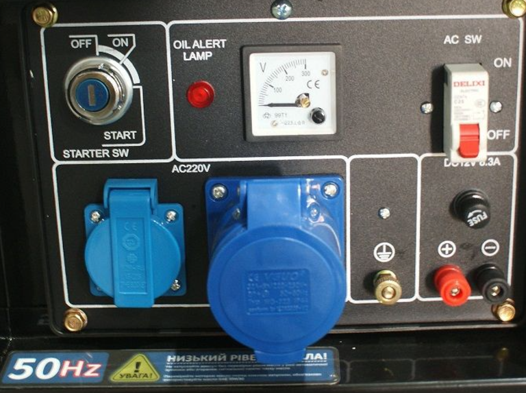 Фото 3 Генератор дизельний PROFI-TEC PE-5700DE 5,2-5,7кВт 100% медь